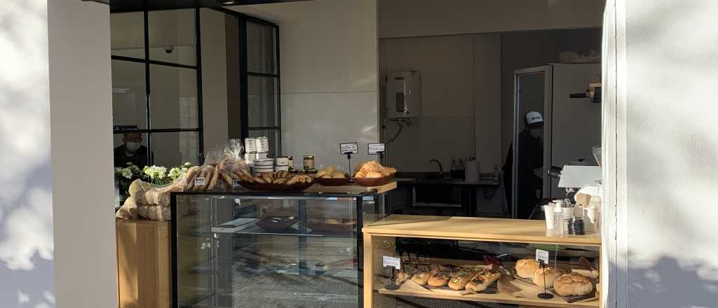 La cadena de panaderías Bröd abrió su séptimo café en calle Sarmiento 