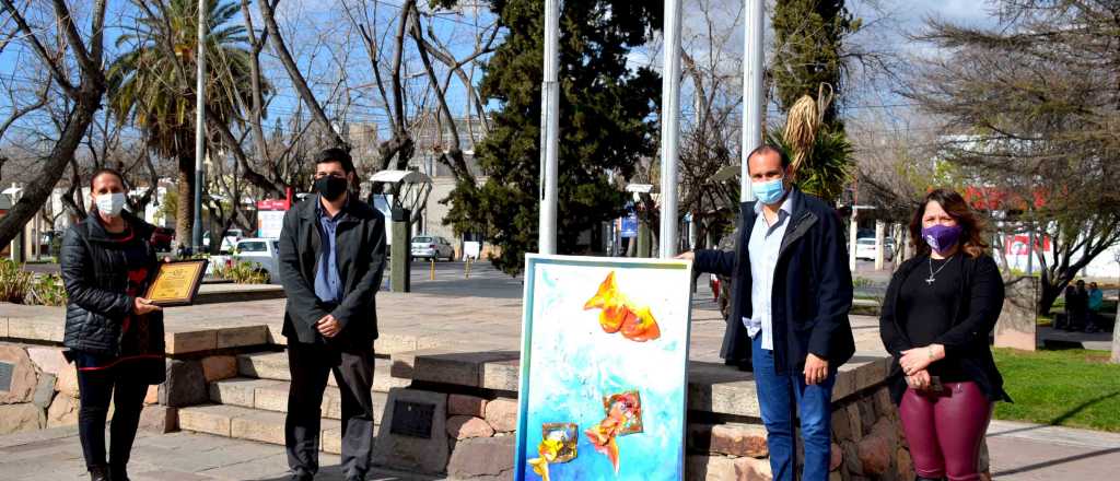 Guaymallén: reconocen a una escuela por su trayectoria