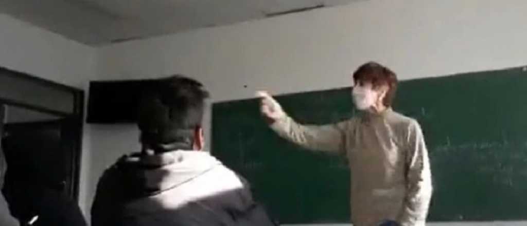 Video: una profesora K militó contra Macri en el aula y la separaron