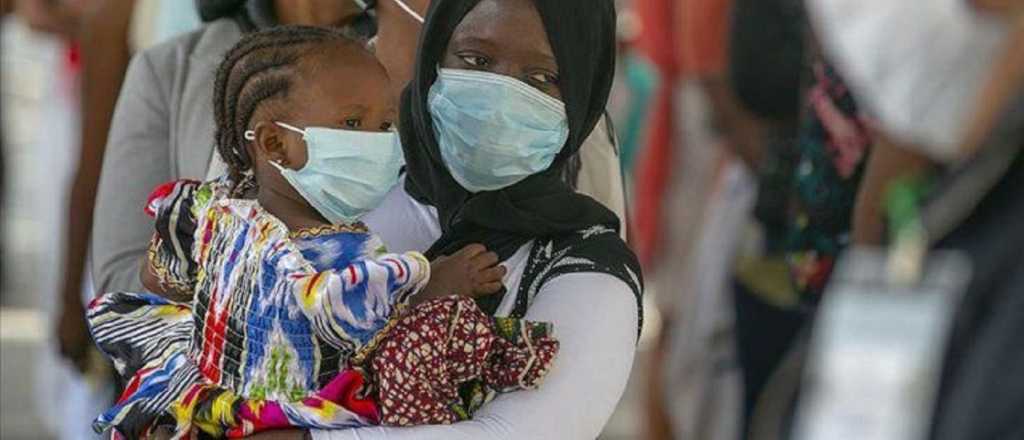 Sud&aacute;frica: hallan otra variante hipercontagiosa de Covid