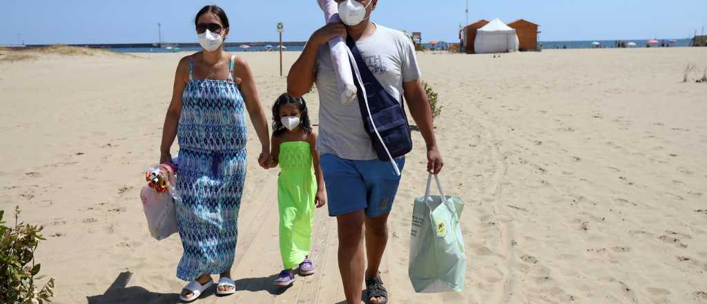 Vacaciones en pandemia: ¿es seguro ir a la playa?