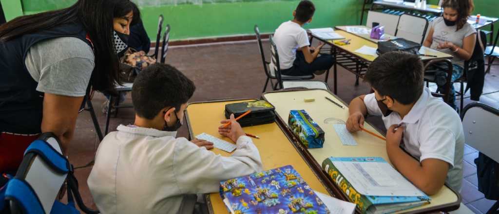 En pandemia subió casi dos puntos la repitencia y el abandono escolar