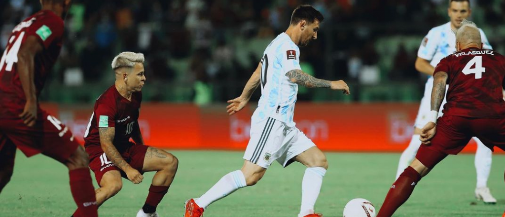 Video y preocupación: Messi llegó a Brasil rengueando