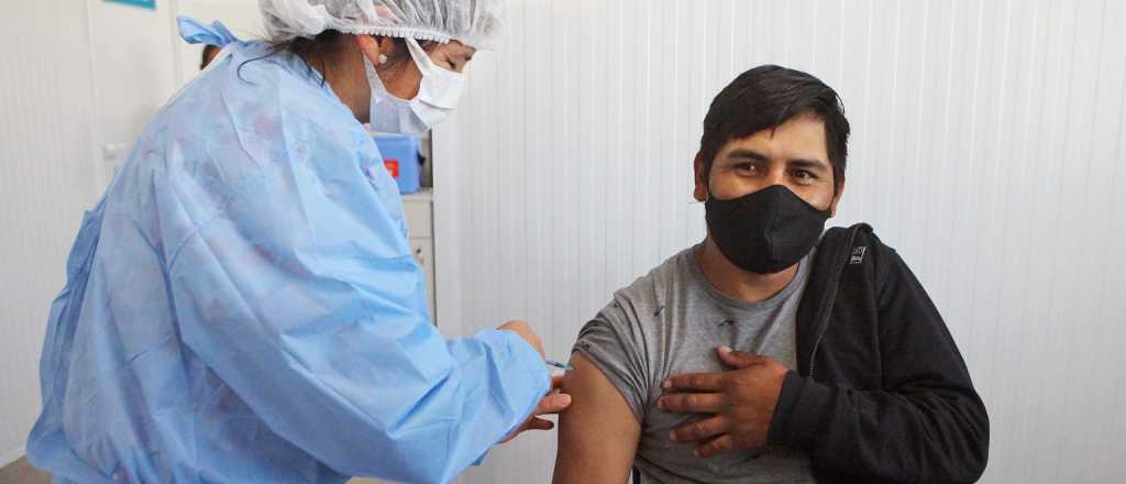 Salud vacunó a más de 400 personas en Luján
