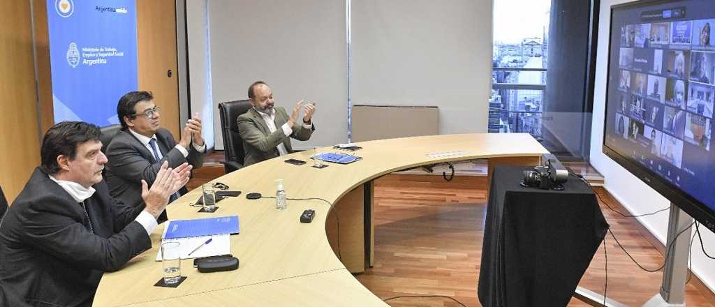 El salario m&iacute;nimo ser&aacute; de 33 mil a partir de febrero