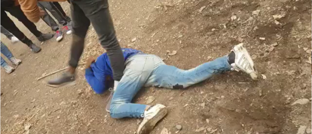 Video: dos jóvenes se enfrentaron en una brutal pelea en Tupungato