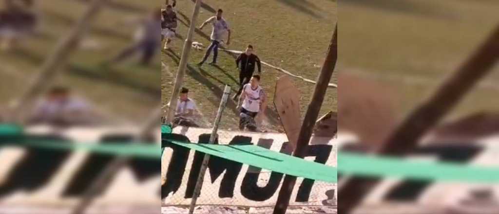 Video: otra batalla campal entre hinchas en el fútbol mendocino