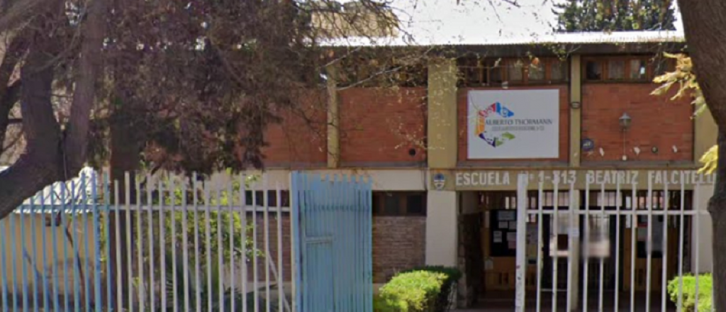 Detuvieron a un celador por un presunto abuso a una alumna en Ciudad
