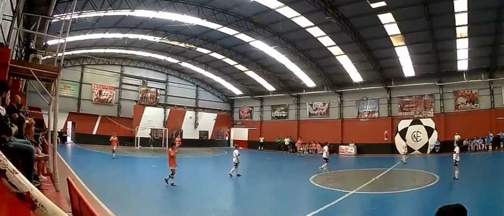 Video: Banfield se hizo goles en contra para evitar un cruce