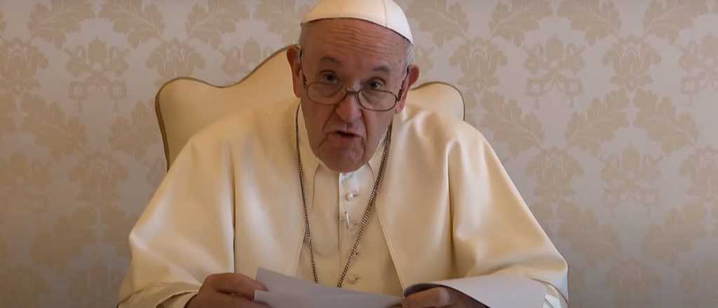 La dura crítica del papa Francisco: "No se puede vivir de subsidios"