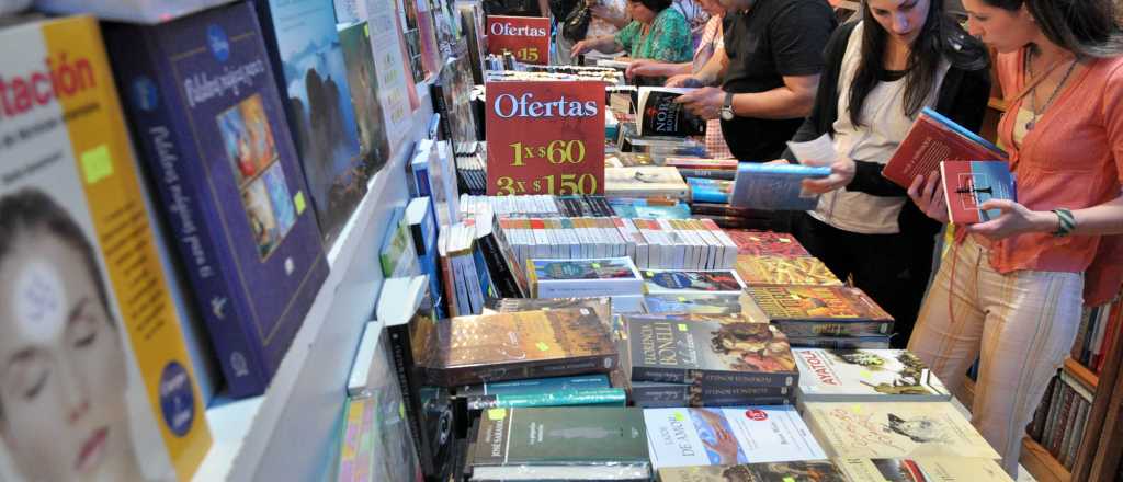 Vinos y podcast debutan en la Feria del Libro de Mendoza