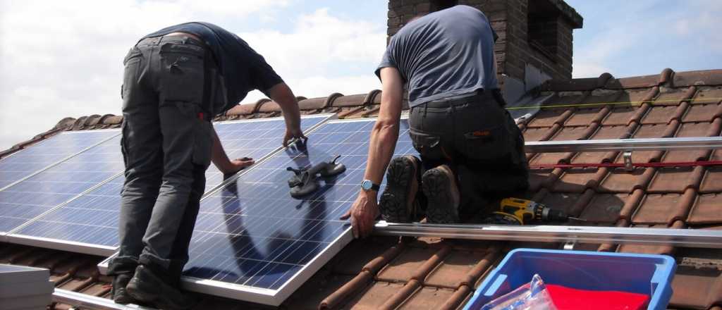Las Heras impulsa el uso de paneles solares en los hogares