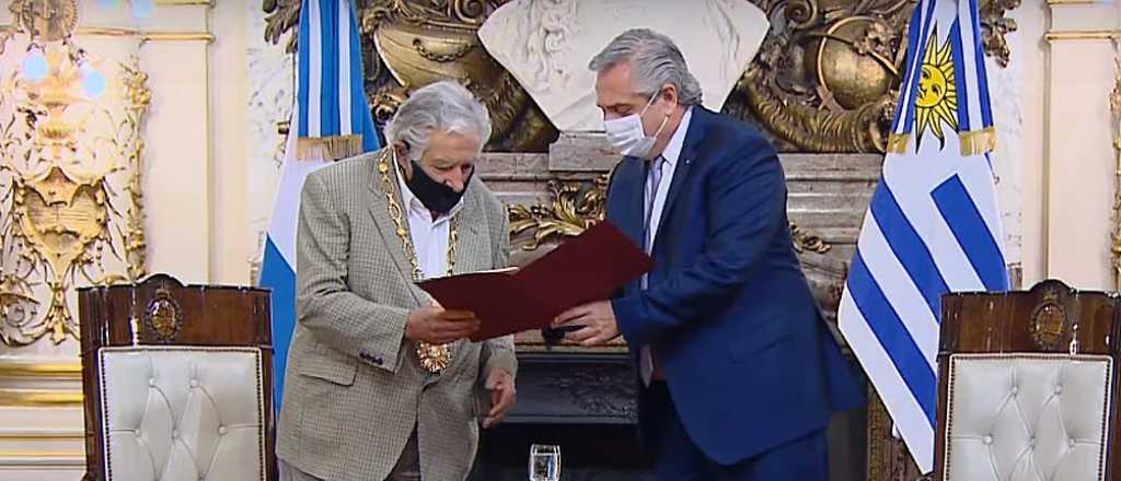 Mujica: "Argentinos qui&eacute;ranse un poco m&aacute;s"