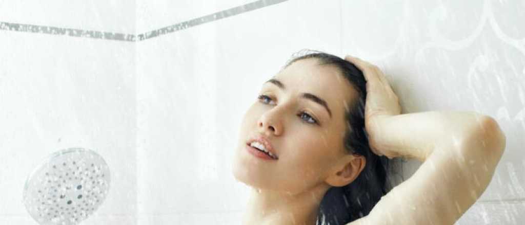 Especialistas explican por qué no hay que bañarse todos los días