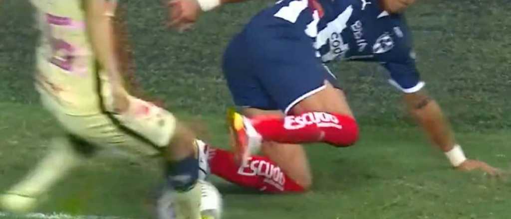 El ca&ntilde;o imposible que hizo Maxi Meza desde el piso 