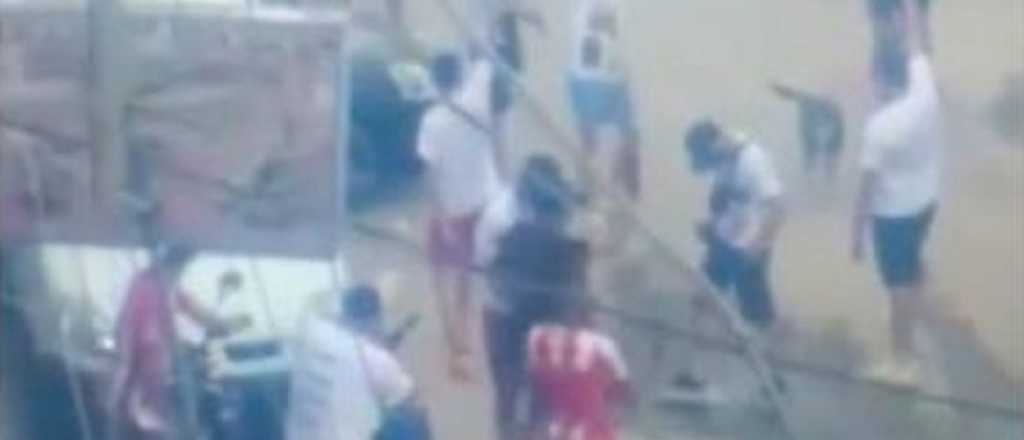 Desped&iacute;an a los tiros a un joven muerto y terminaron disparando a la polic&iacute;a