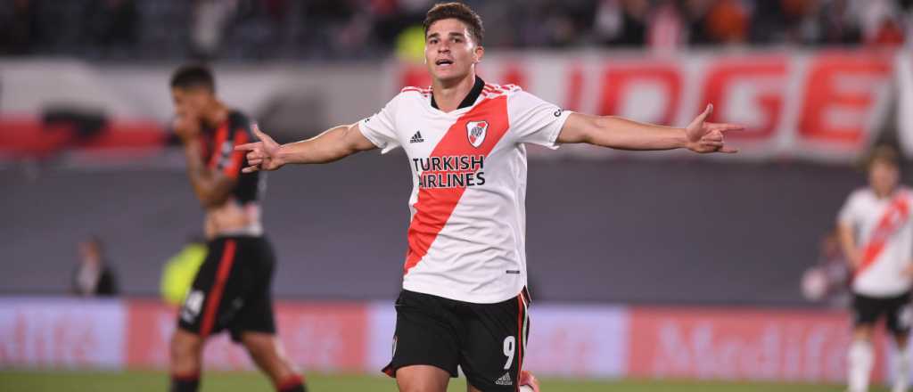 Video: Julián Álvarez metió tres goles en 11 minutos