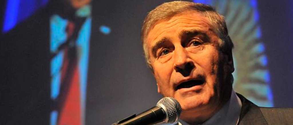 Acusan a Aguad de "humillar" a las FFAA en una dirísima carta