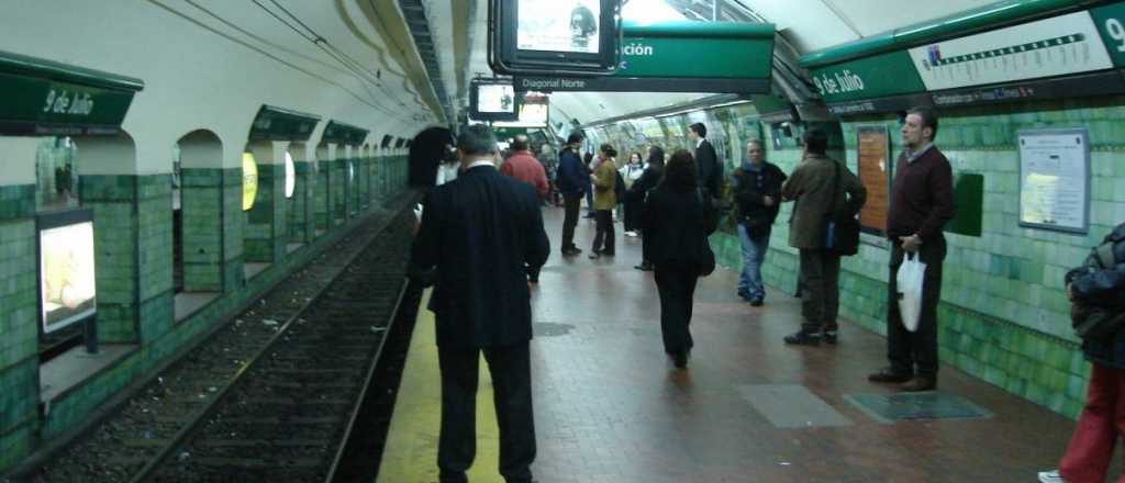 Quieren vagones en el subte solo para mujeres para evitar acoso sexual