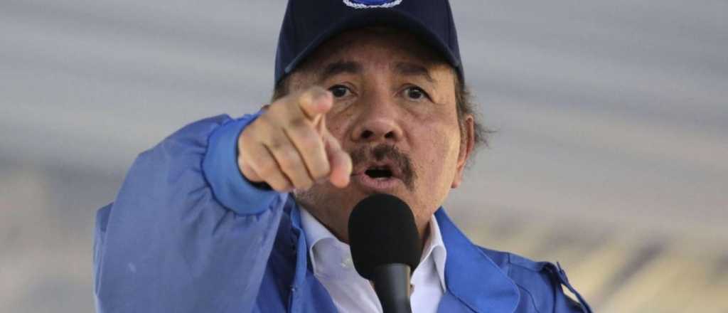 Al ser reelecto en Nicaragua, Ortega atacó a opositores y a europeos