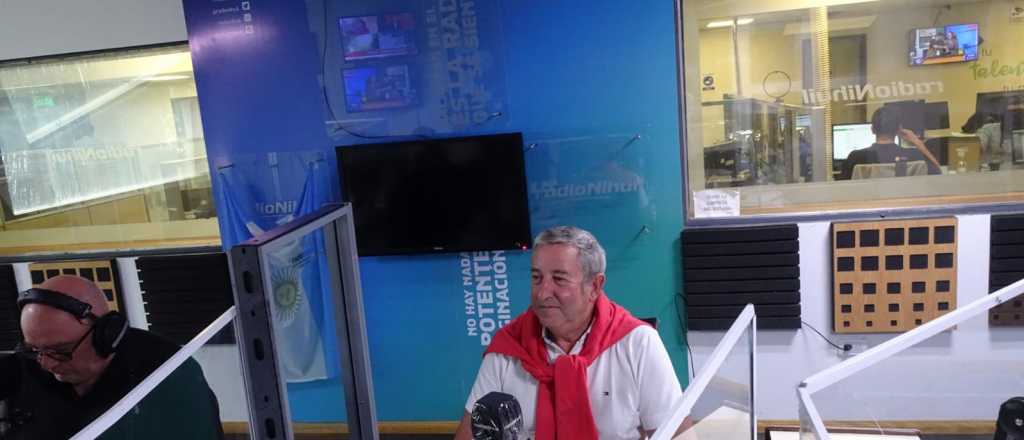 Cobos asegur&oacute; que "se sentar&iacute;a a hablar" con el Gobierno