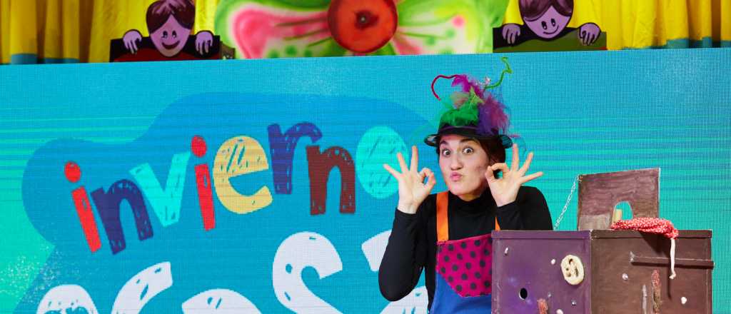 Encuentro artístico con letras, pinturas y teatro en Las Heras