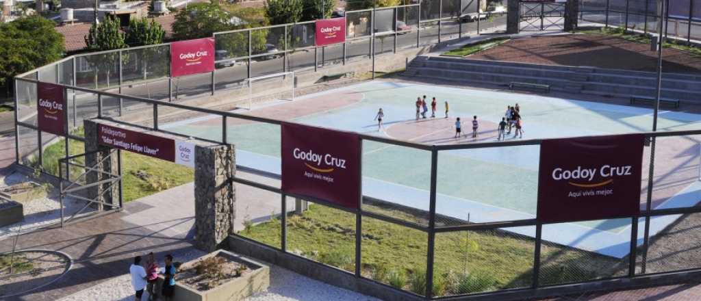 Financiar&aacute;n mejoras en clubes deportivos de Mendoza