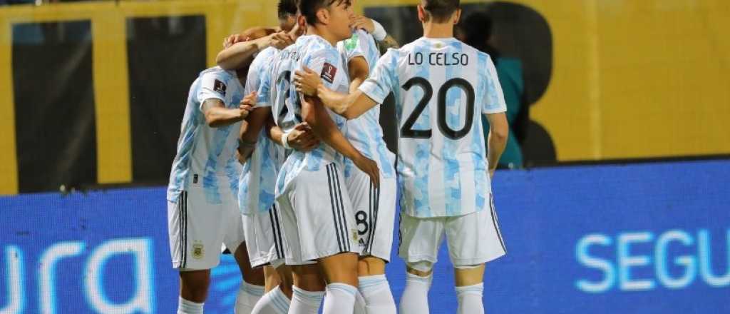 Relator uruguayo trató a Dybala y Di María de "pecho frío" antes del gol