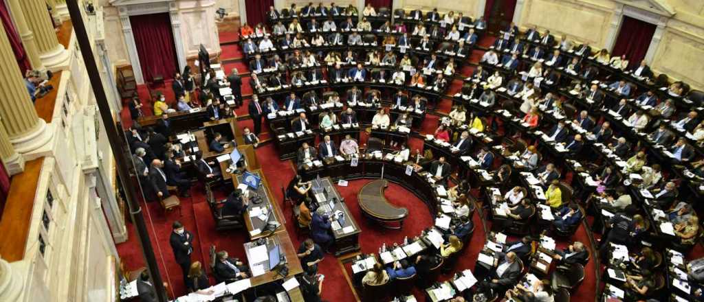 La oposici&oacute;n busca quedarse con la primera minor&iacute;a en Diputados