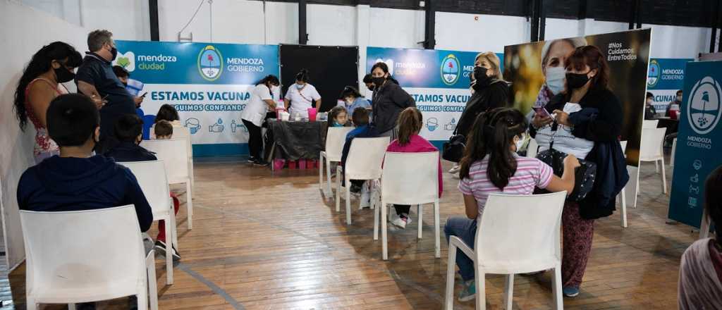 Dónde deben vacunarse los mayores de 65 contra la gripe en Mendoza