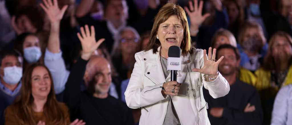 Bullrich acus&oacute; al presidente de "est&uacute;pidas decisiones" 