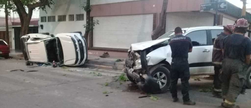 Grave accidente entre dos camionetas en Ciudad
