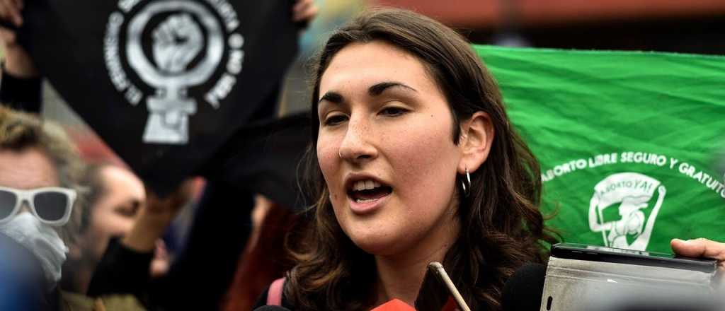 Chile tendrá su primera diputada trans: quién es Emilia Schneider