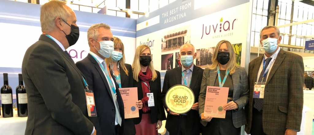 Mendoza gan&oacute; 13 medallas en el concurso internacional de vino a granel