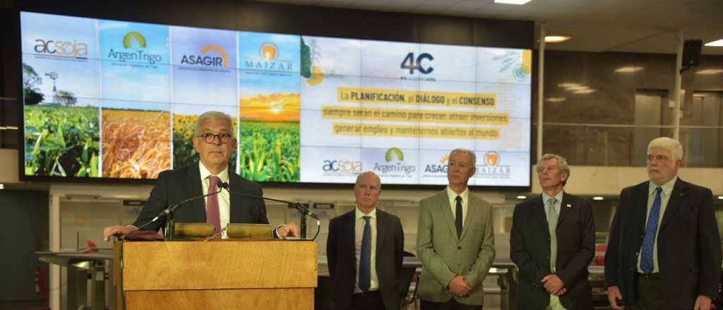 A fin de a&ntilde;o finaliza el cepo a la exportaci&oacute;n de carne, dijo Dom&iacute;nguez