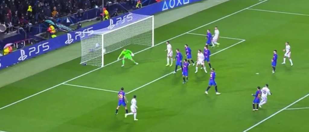 Otamendi meti&oacute; el gol de su vida, pero se lo anularon