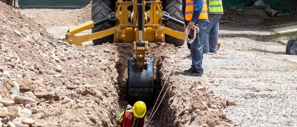 La inversión en agua y cloacas se desplomó 95% en la gestión Milei