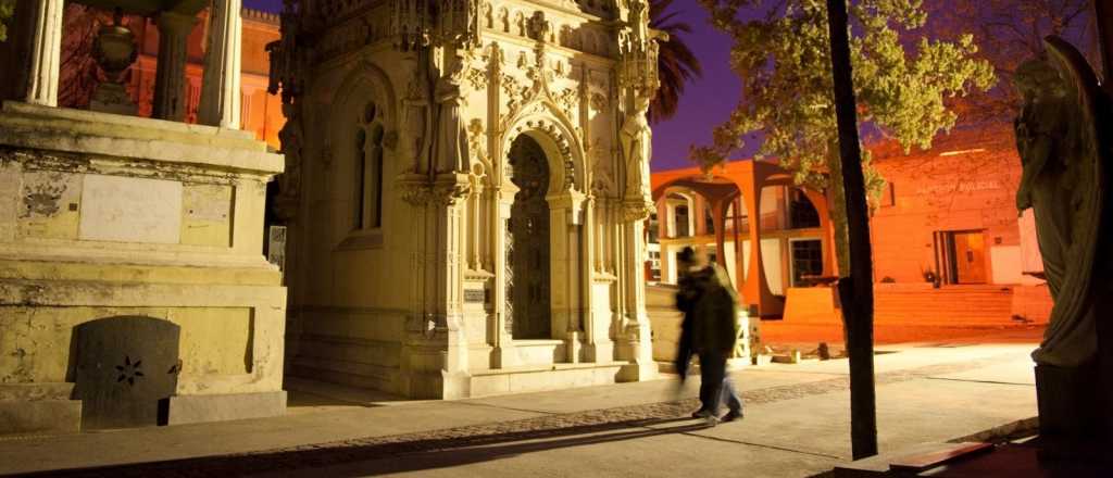 Diciembre tendrá dos nuevas visitas nocturnas al Cementerio
