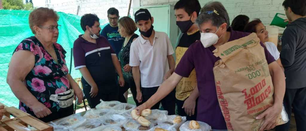 La Pastoral inaugur&oacute; un patio para alimentar a personas sin hogar