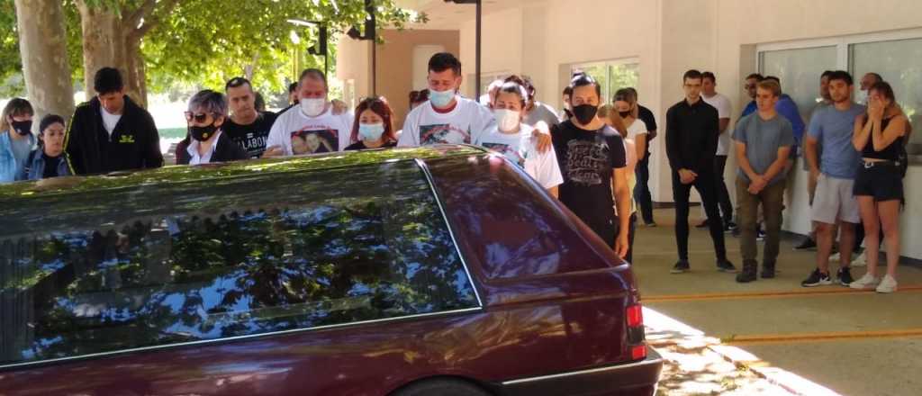 Con profundo dolor, la familia de Lucio Dupuy enterr&oacute; al ni&ntilde;o asesinado