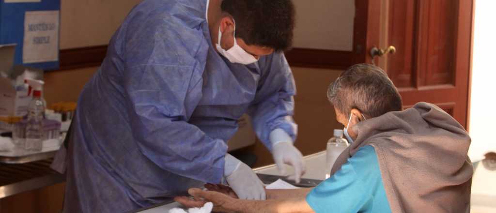 Reportan 240 muertos y 49.122 nuevos contagios en la Argentina