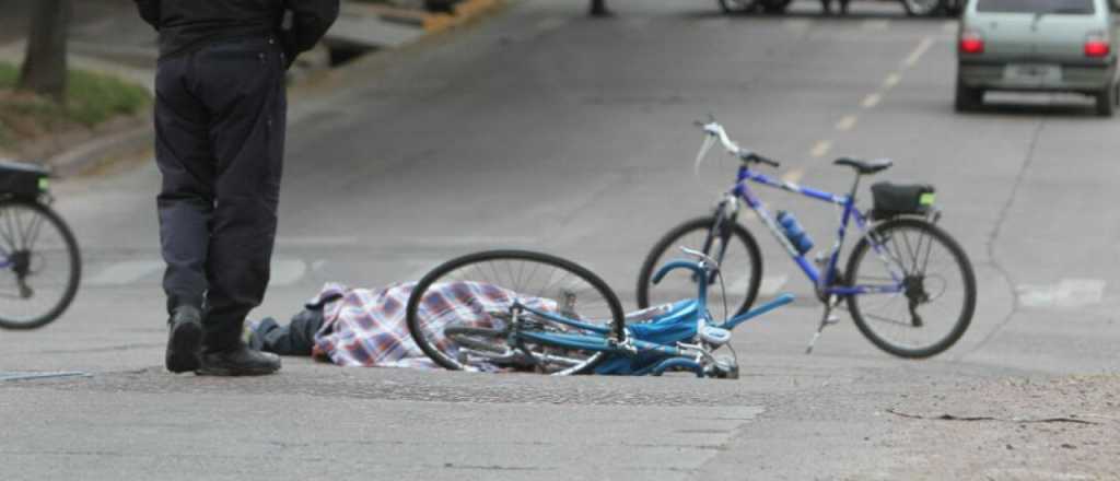 Atropelló y mató a una ciclista: ahora deberá indemnizar a sus hijos