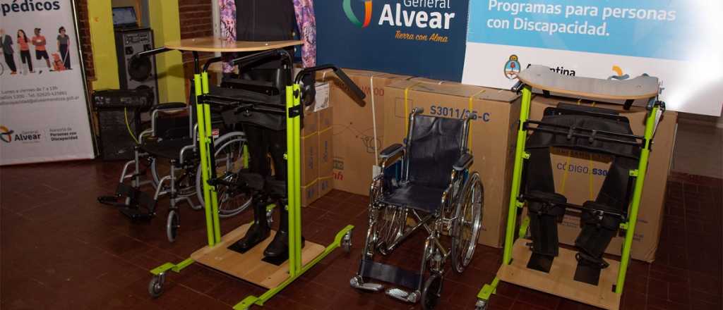 Alvear dará sillas de ruedas y muletas a personas sin obra social