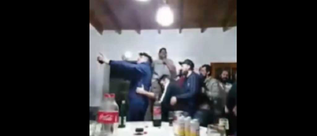 Viral en WhatsApp: "Quisiera saber con qui&eacute;n est&aacute;s cog..."