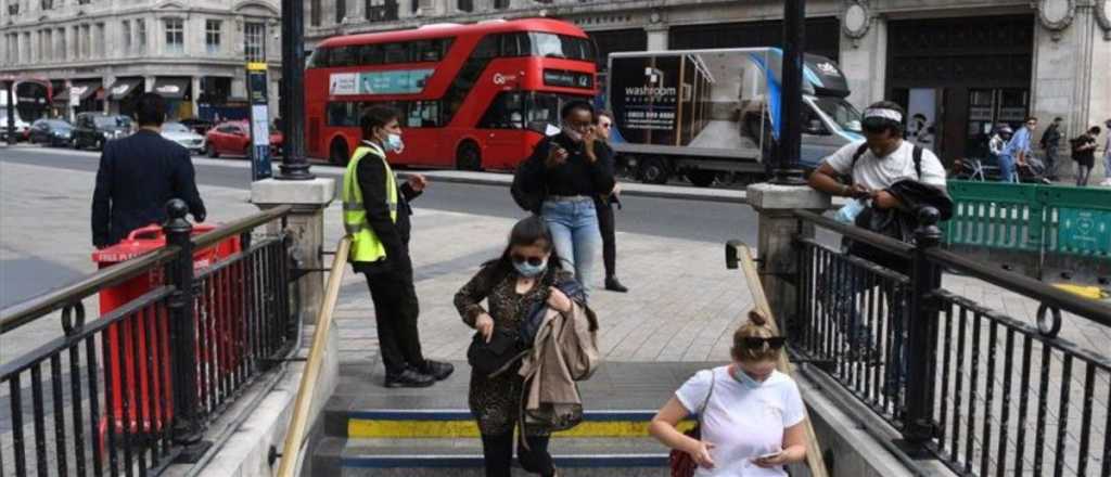 Londres suspende eventos de fin de año por el avance de Ómicron