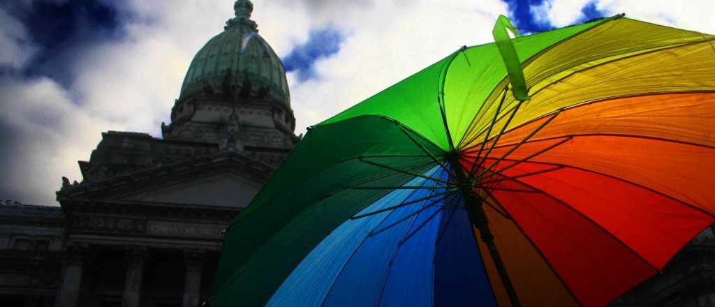 La Justicia anuló un matrimonio porque el esposo se confesó gay