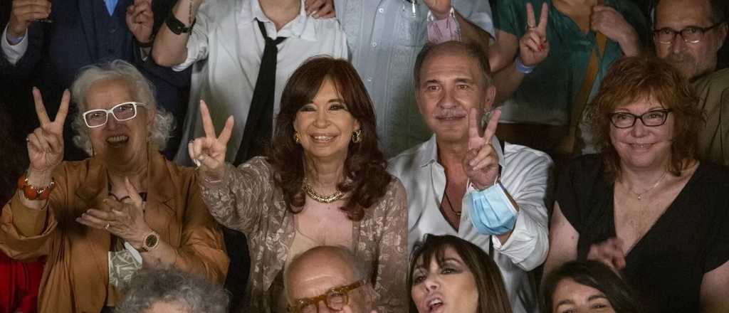 Video: Cristina Fern&aacute;ndez agradeci&oacute; el encuentro con artistas y periodistas