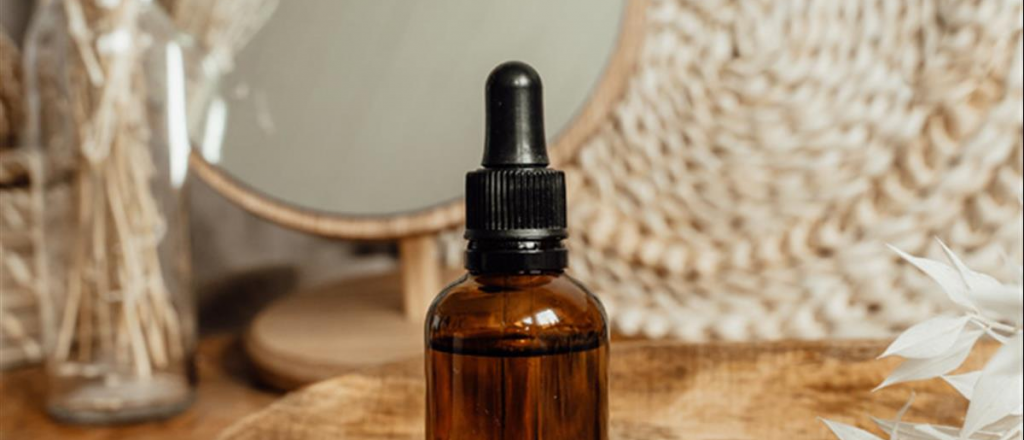 10 usos del aceite de ricino para la salud y el cuerpo que no sabías
