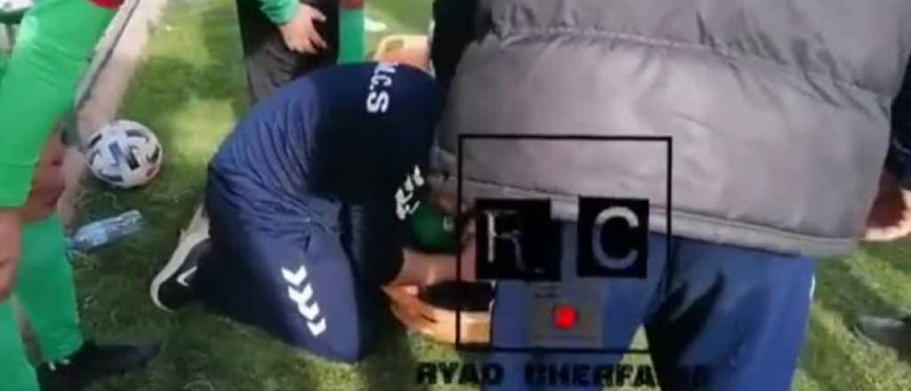 Murió un jugador en pleno partido de la segunda división de Argelia