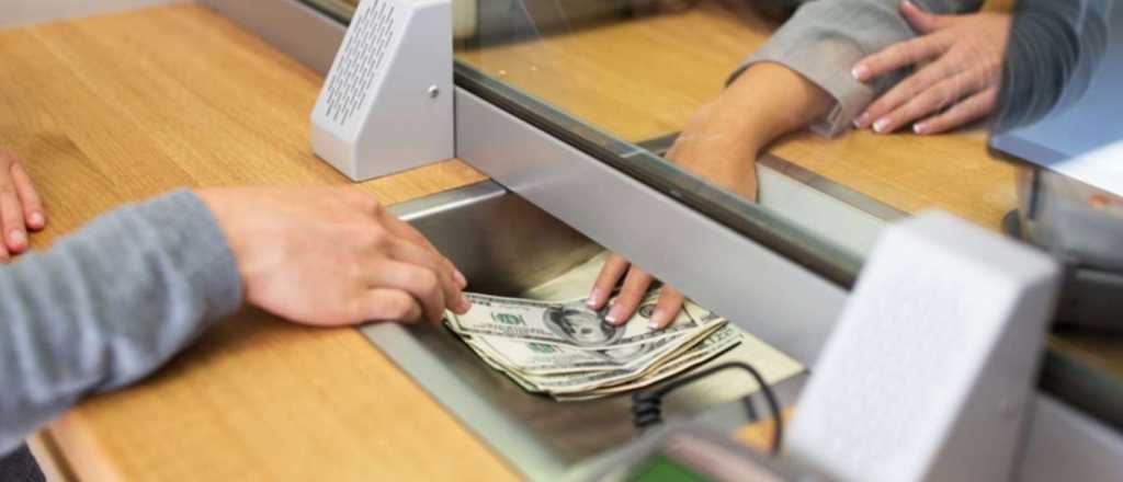Bancarios acordaron un aumento salarial para llegar a 51% en el año